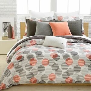 Lacoste Odaiba 3pc
Full/Queen Duvet Bedding Set
Duvet & 2 Shams